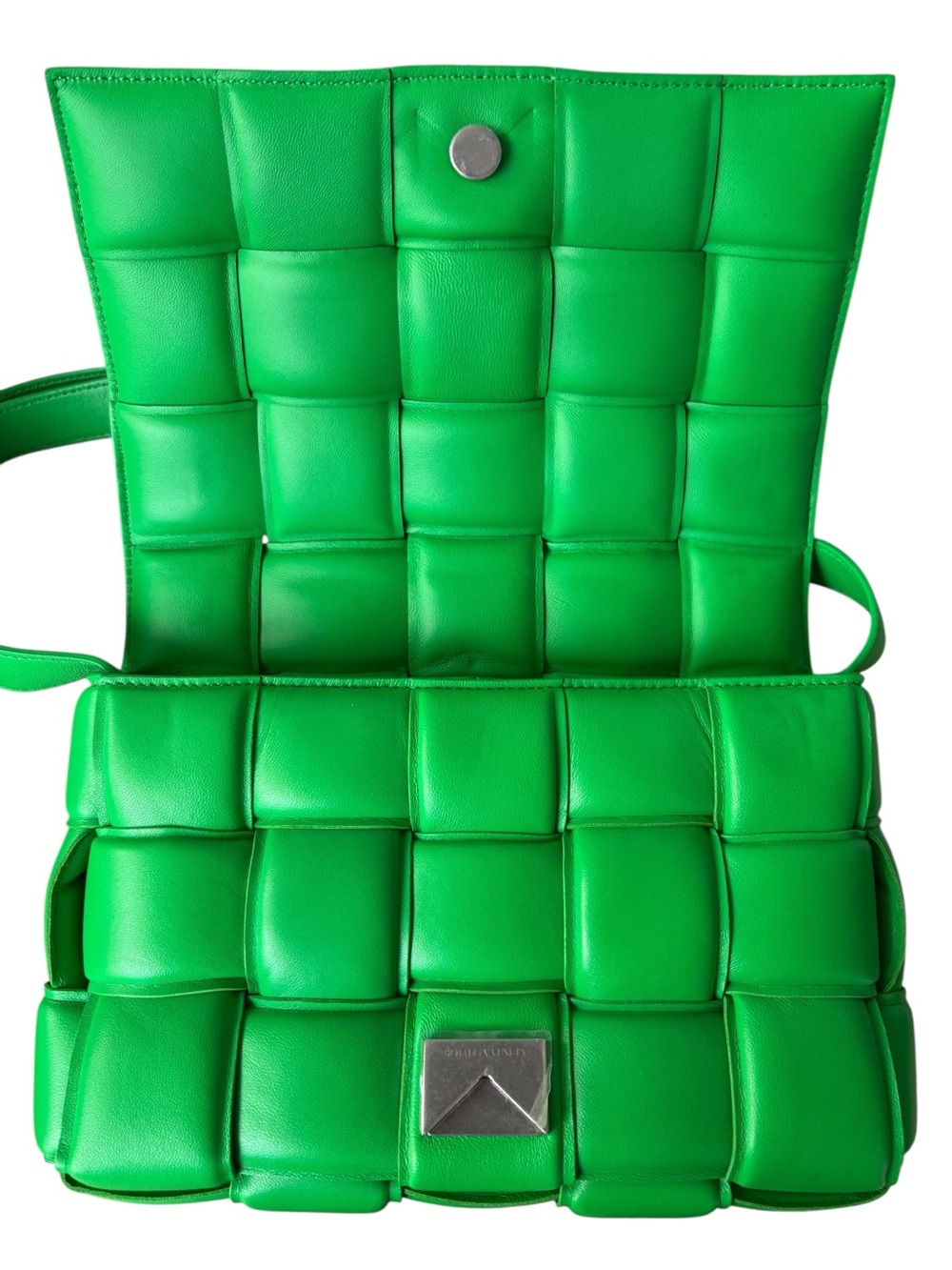 Bottega Veneta Parakeet Green Padded Cassette Shoulder Bag with Gold Chain - Picture 3 of 12